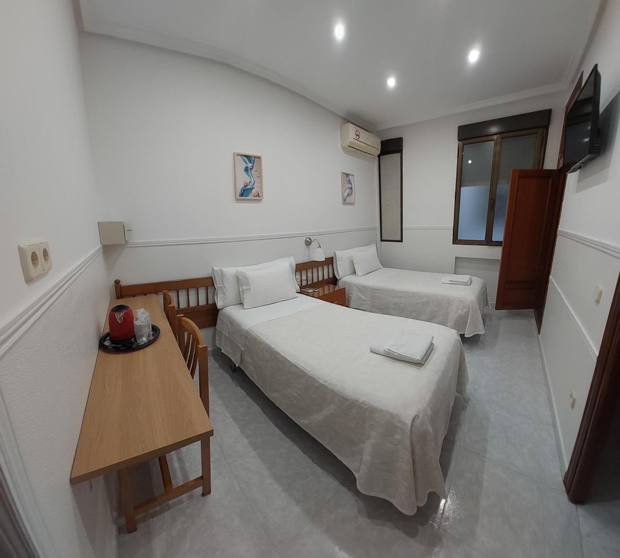 Hostal Dulcinea Μαδρίτη Εξωτερικό φωτογραφία